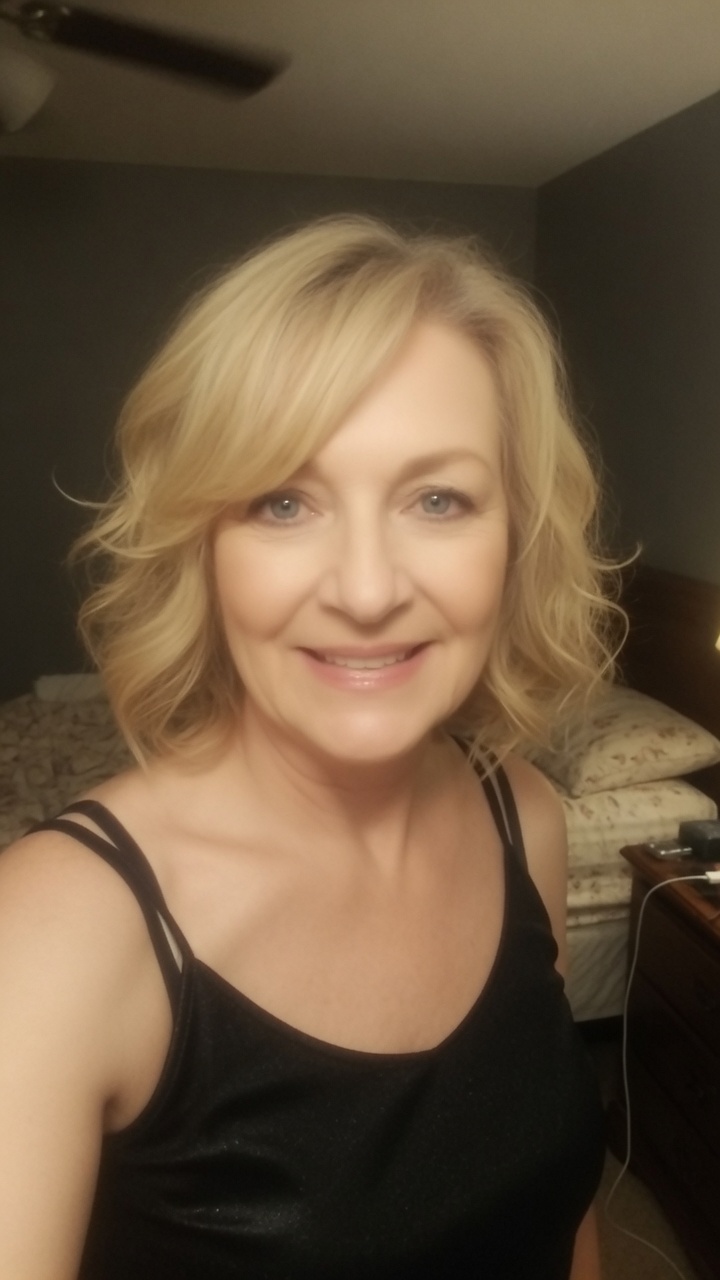 Françoise, 53